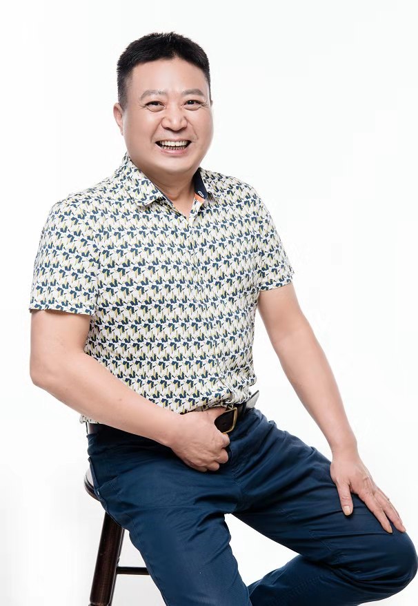 凌晓明