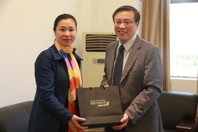 浜掕禒绾康鍝�jpg